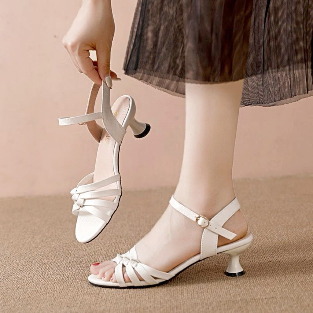 Sandalias ligeras de tacón alto