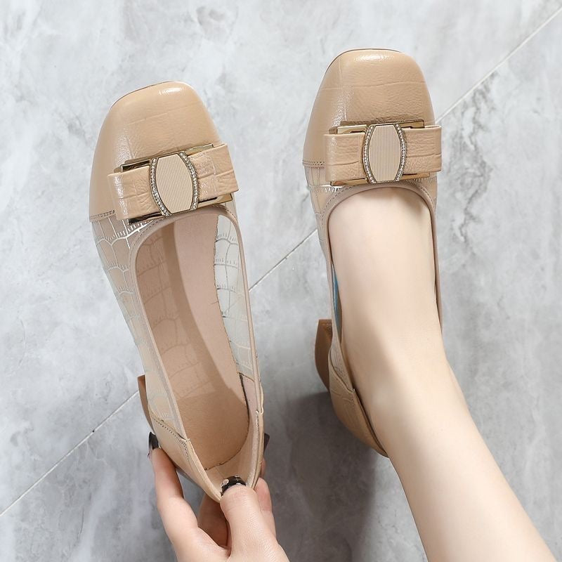 Zapatos planos de piel con diseño de diamante