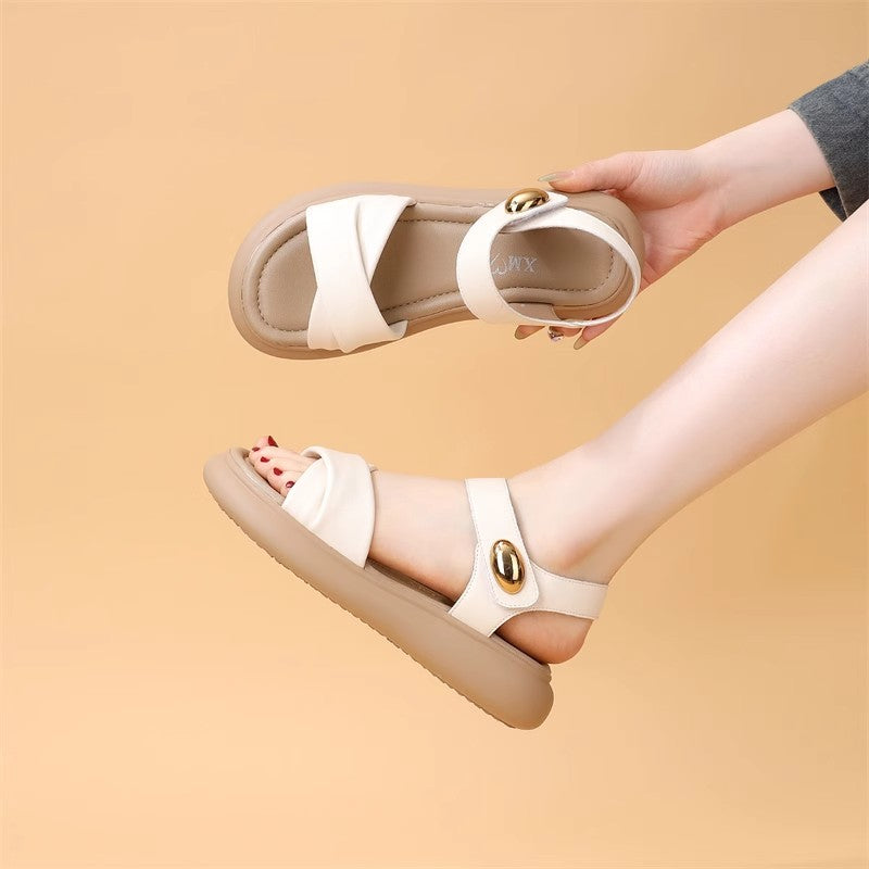 Sandalias de piel suave con cuentas