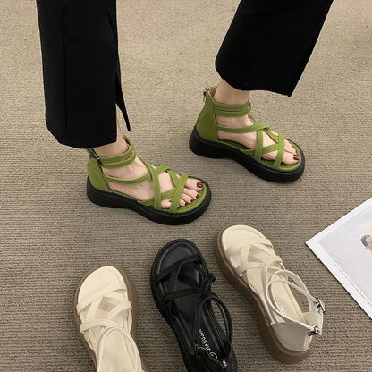 Sandalias de verano antideslizantes y cómodas de suela gruesa.