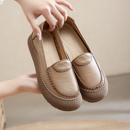 Zapatos de suela blanda 100% de piel de vaca auténtica.