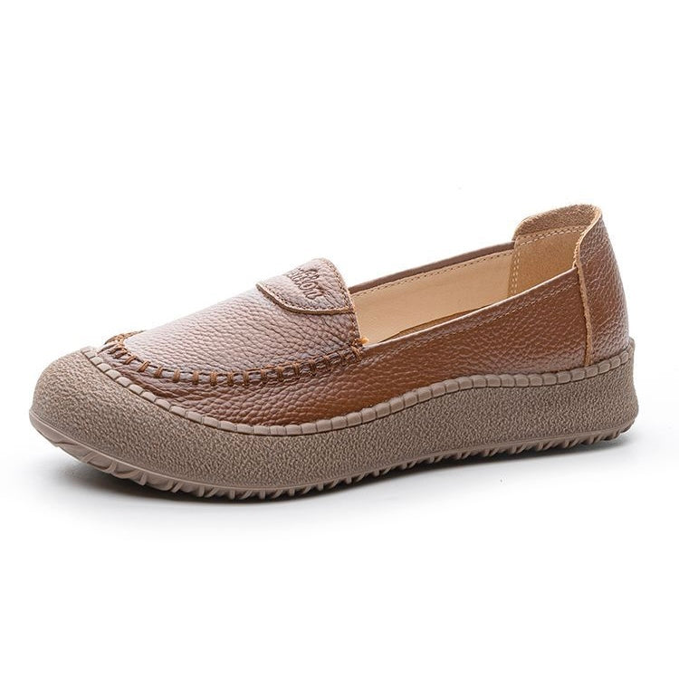 Schoenen met zachte zolen gemaakt van 100% echt rundleer.