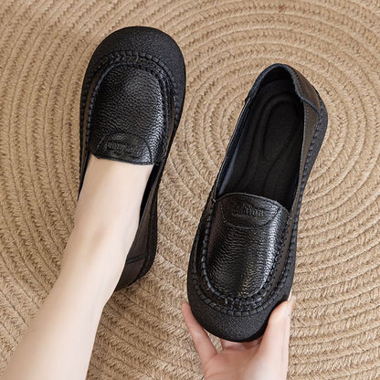 Zapatos de suela blanda 100% de piel de vaca auténtica.