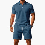 https://cdn.shopify.com/s/files/1/0981/1568/2584/files/Heren-Set-Ademend-Comfortabel-als-2-Delige-Poloset-6.jpg?v=1787116236