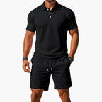 https://cdn.shopify.com/s/files/1/0981/1568/2584/files/Heren-Set-Ademend-Comfortabel-als-2-Delige-Poloset-7.jpg?v=1787116236