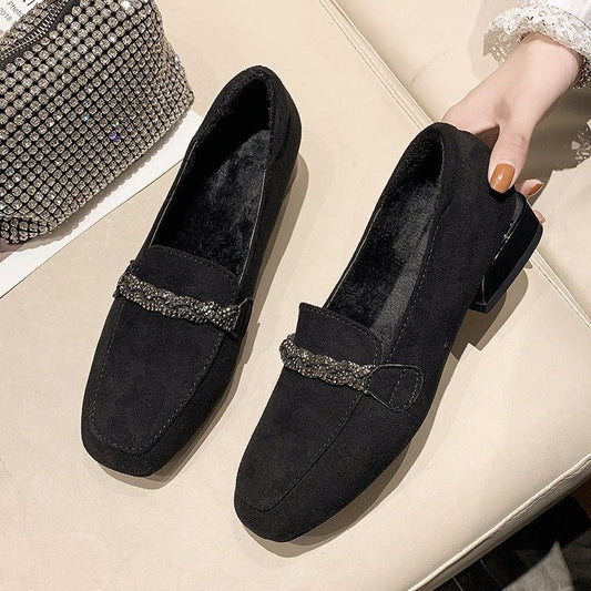 Zapatos de ante con diamantes