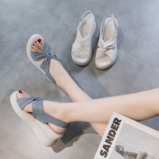 Sandalias con entrecruzamiento de lazo