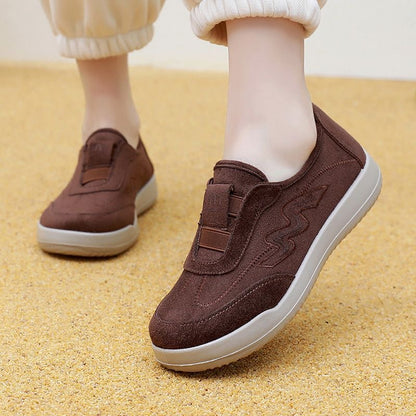 Zapatos para caminar con suela blanda