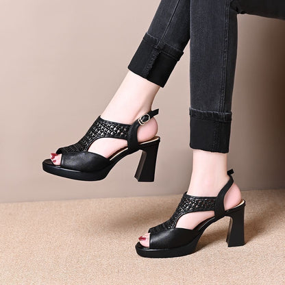 Tacones altos de malla con punta abierta