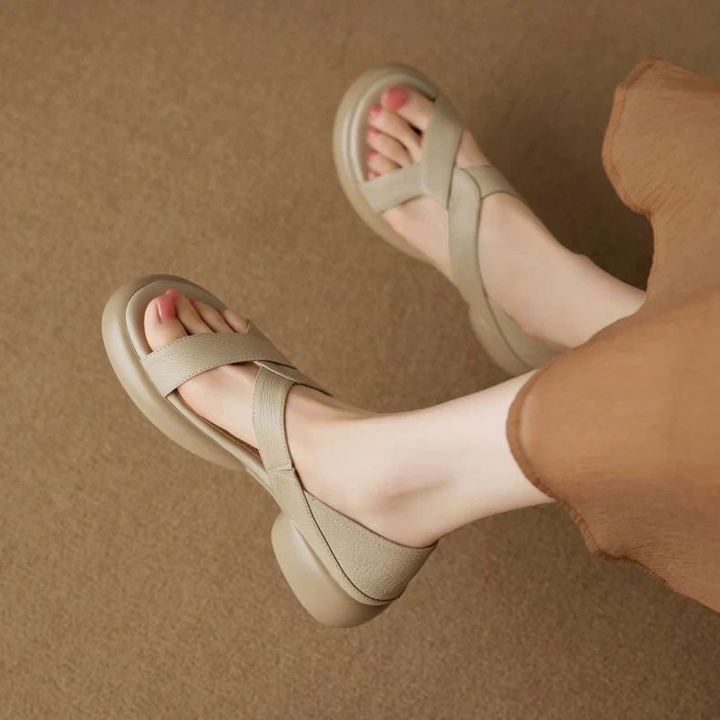 Sandalias ligeras de suela blanda