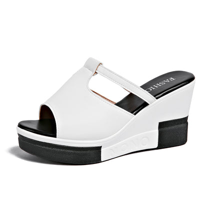 Sandalias de cuña a la moda