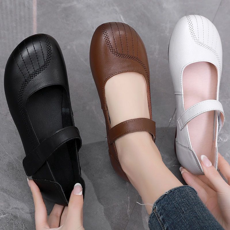 Zapatos de cuero con suela blanda y velcro