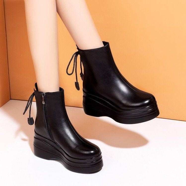 Botines de piel suave con suela gruesa