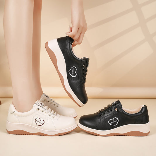 Zapatos casuales de cuero con suela blanda en forma de corazón