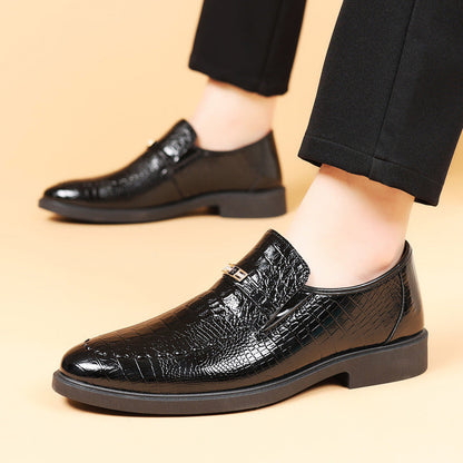 Zapatos de negocios de piel con estampado de cocodrilo