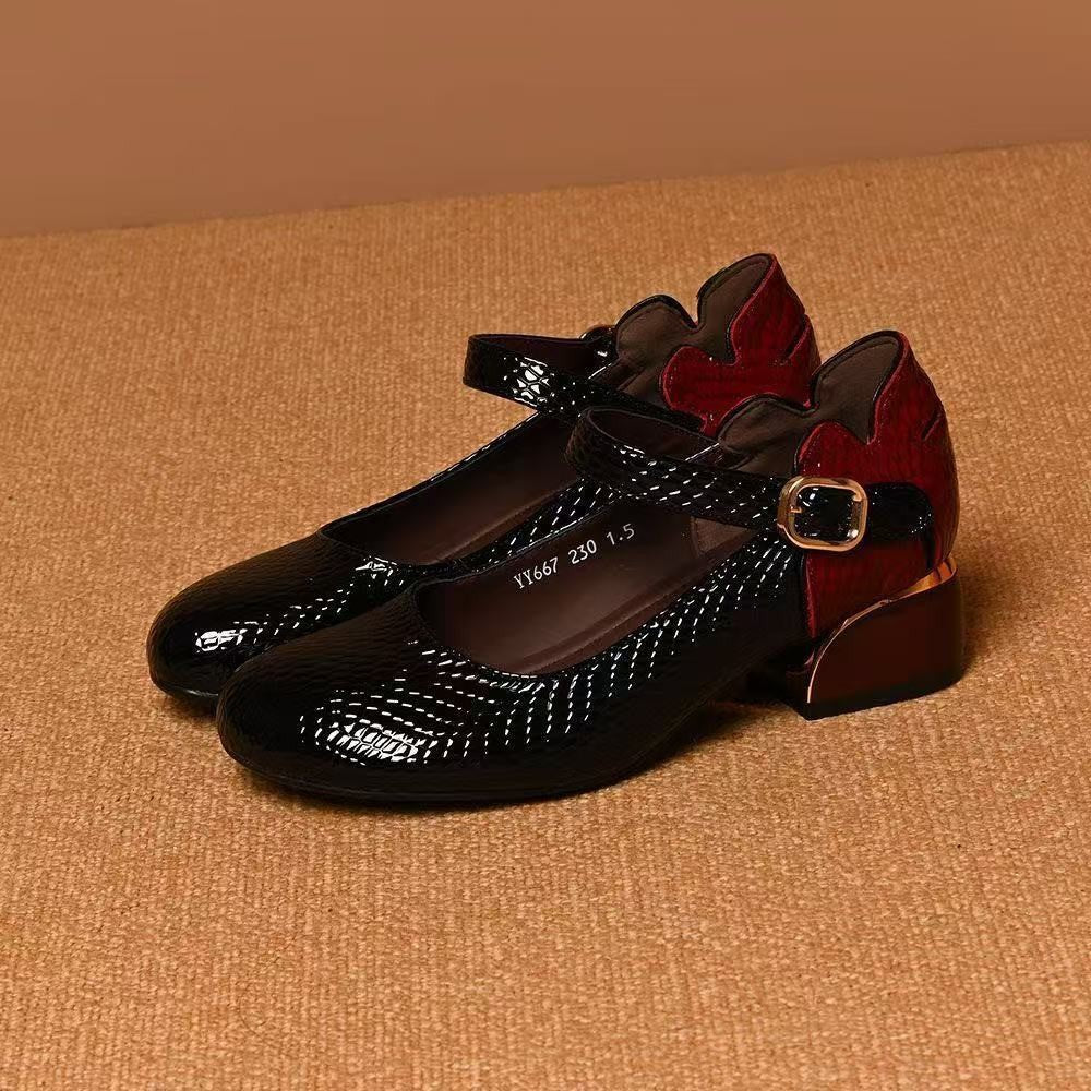 Zapatos de cuero con punta redonda y tacón grueso