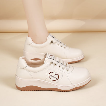 Zapatos casuales de cuero con suela blanda en forma de corazón