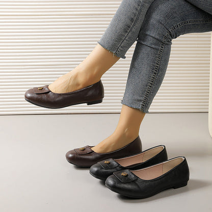 Zapatos de piel con suela blanda y diseño floral