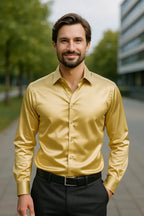 https://cdn.shopify.com/s/files/1/0981/1568/2584/files/Overhemd-Heren-Slim-Fit-Glanzende-Look-Lange-Mouw.webp?v=1787116489