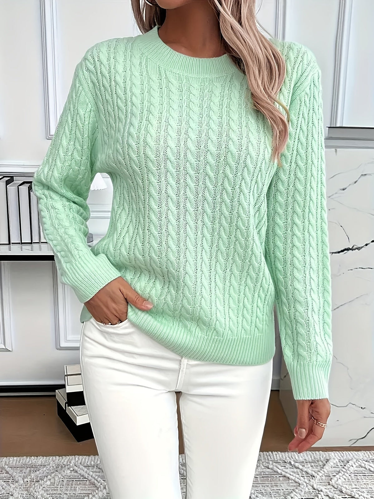 https://cdn.shopify.com/s/files/1/0981/1568/2584/files/Trui-Dames-Kabelpatroon-Warm.jpg?v=1787939654