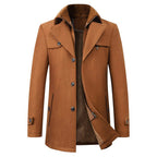 https://cdn.shopify.com/s/files/1/0981/1568/2584/files/Winterjas-Heren-Lange-Winterjassen-Heren-Gelaagde-Sluiting-Strakke-Afsluiting-4.jpg?v=1787116322
