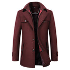 https://cdn.shopify.com/s/files/1/0981/1568/2584/files/Winterjas-Heren-Lange-Winterjassen-Heren-Gelaagde-Sluiting-Strakke-Afsluiting-5.jpg?v=1787116322