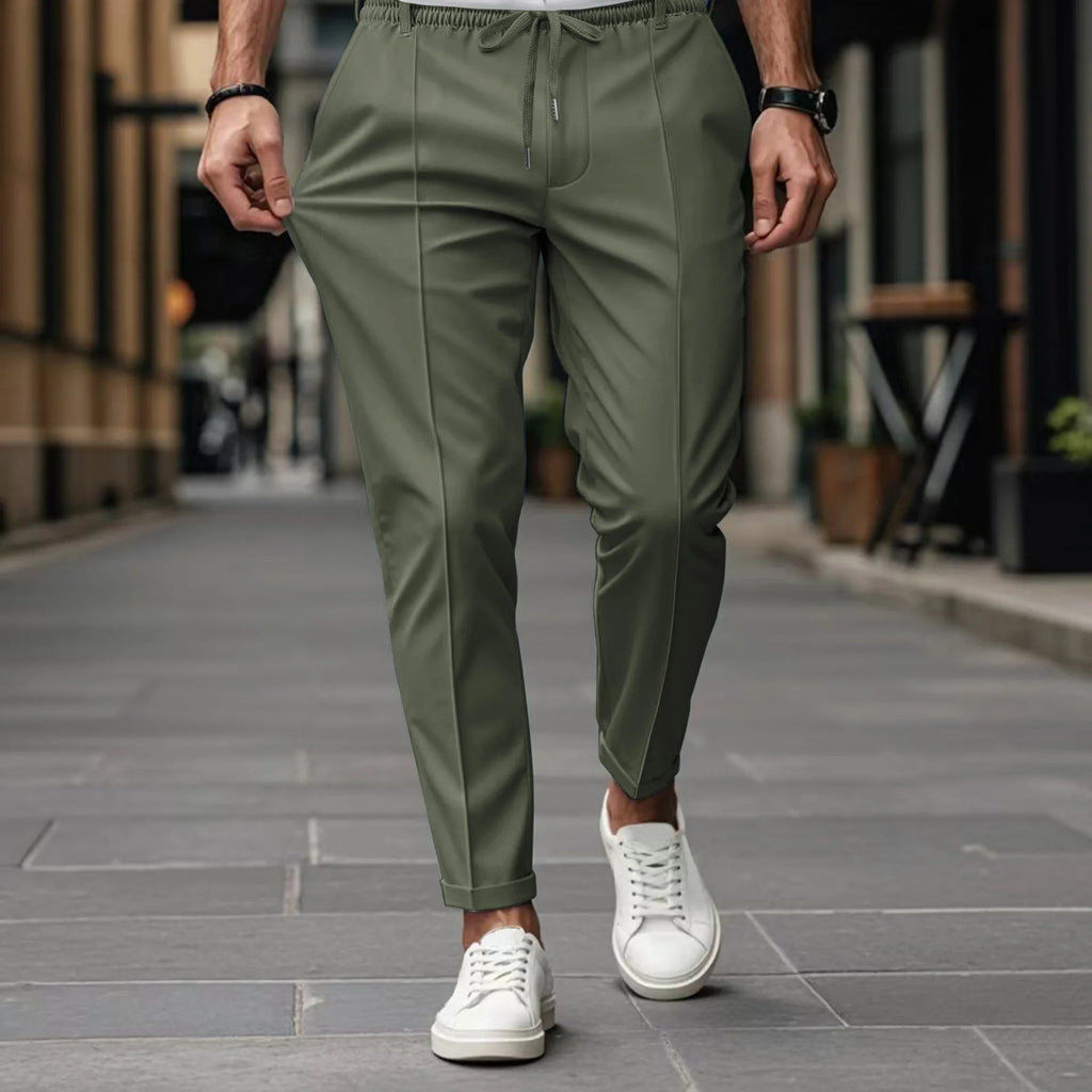 https://cdn.shopify.com/s/files/1/0981/1568/2584/files/Zakelijke-Broek-Heren-Slim-Fit-Veelzijdig-Comfortabel-7.jpg?v=1787116600
